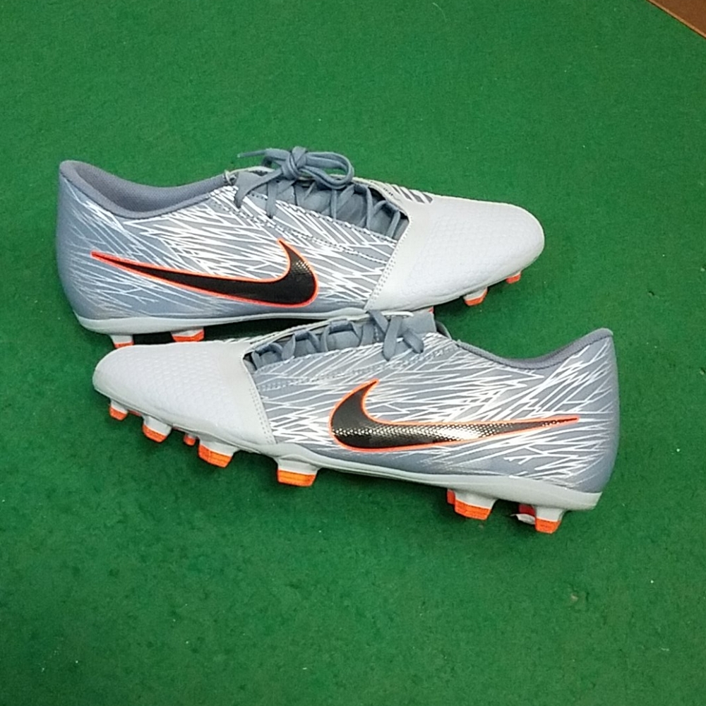 Nike Soccer sz 12 Mens Phantom Venom New
